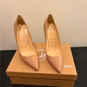 Christian Louboutin Beige Patent Leather Heels So Kate